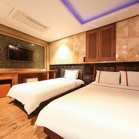 Signature Hotel Seoul Exterior photo